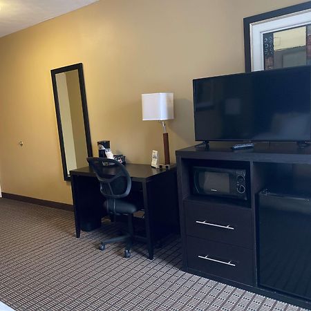 Surestay Plus By Best Western Jonestown Lebanon Valley Exterior foto